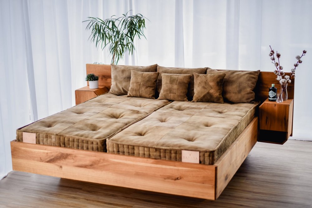 Kožené přírodní matrace včetně postele
